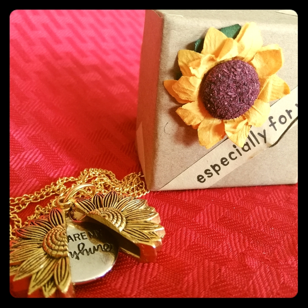 Beautiful sunflower pendant